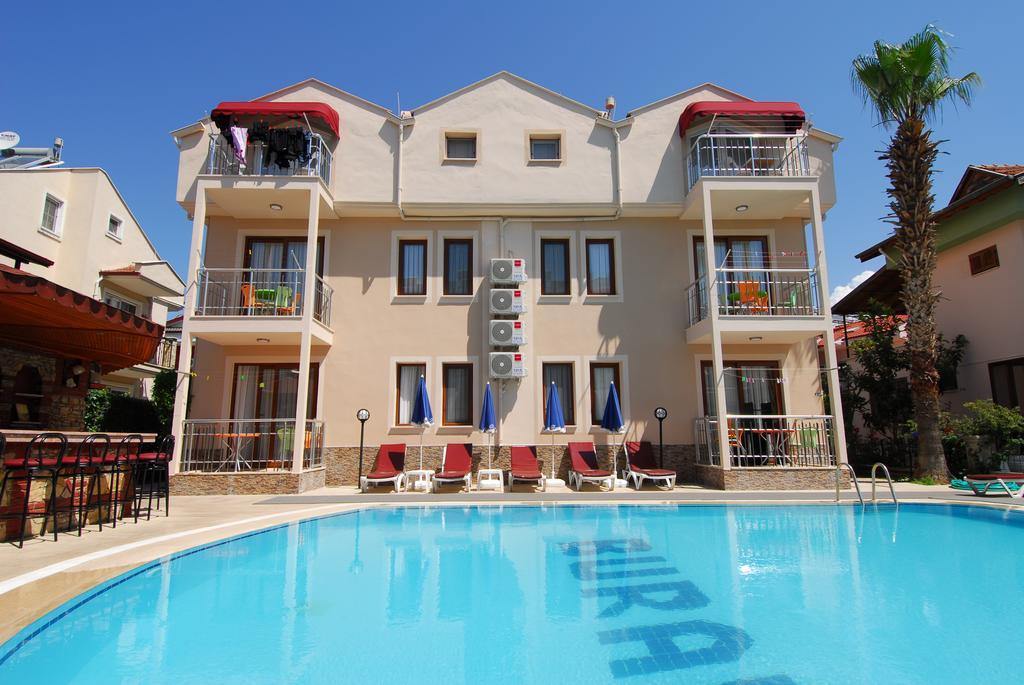 Burak Apart Hotel Fethiye Bagian luar foto