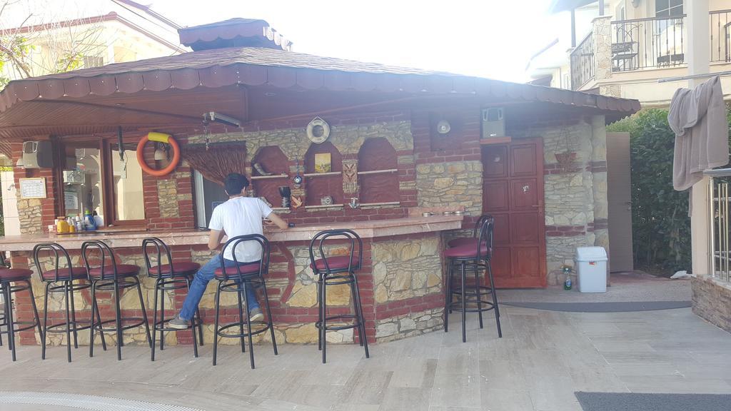 Burak Apart Hotel Fethiye Bagian luar foto