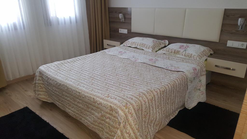 Burak Apart Hotel Fethiye Bagian luar foto