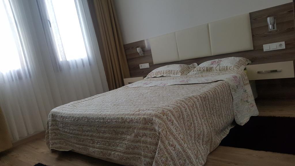 Burak Apart Hotel Fethiye Bagian luar foto
