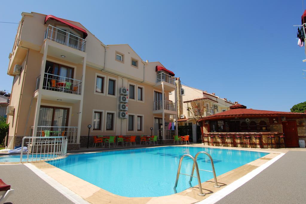 Burak Apart Hotel Fethiye Bagian luar foto