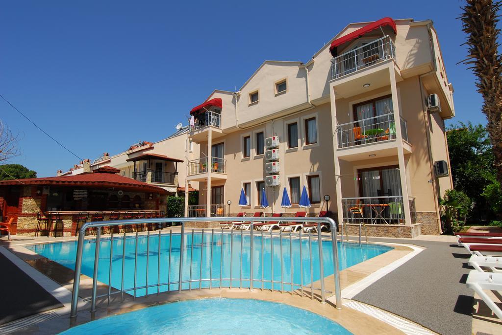 Burak Apart Hotel Fethiye Bagian luar foto